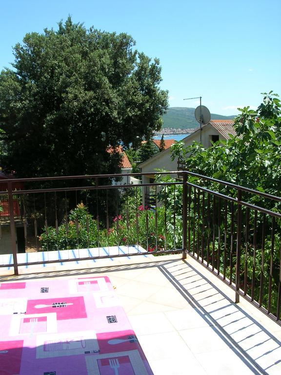 Apartment Perkovic Jadranka Kornic Exterior photo