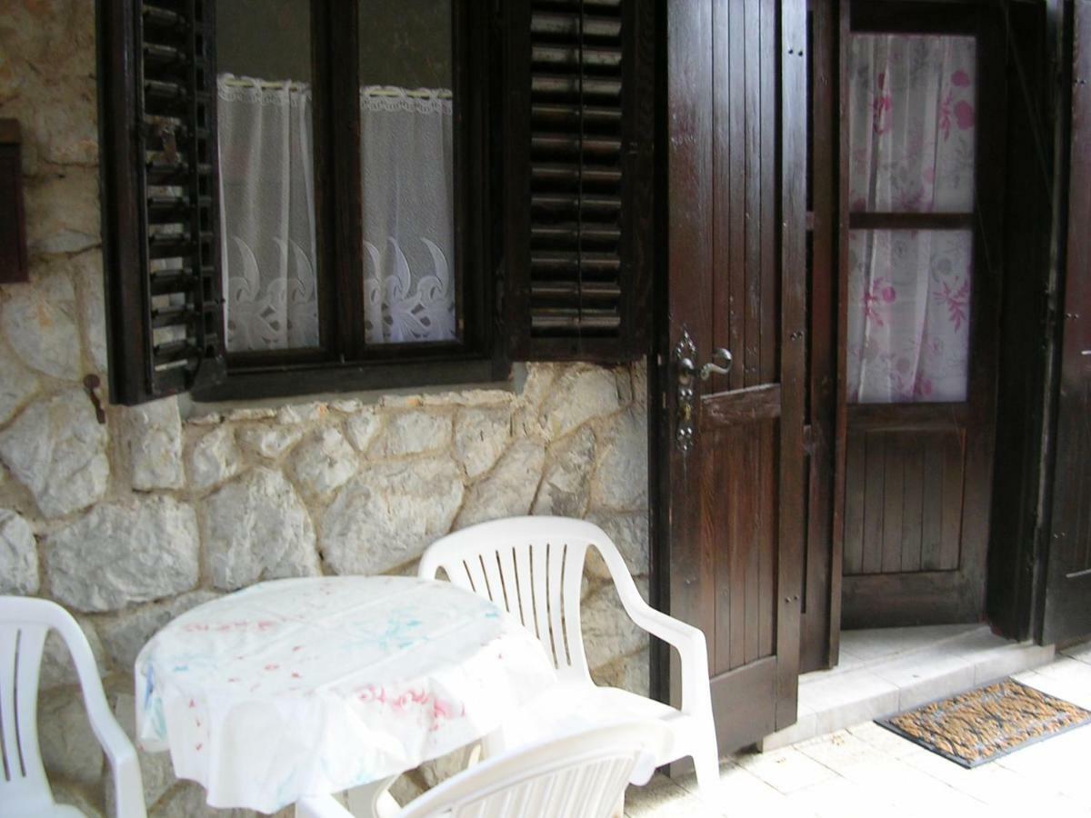 Apartment Perkovic Jadranka Kornic Exterior photo